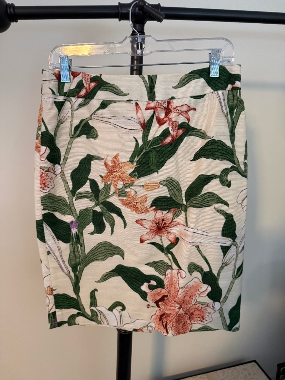 Ann Taylor Cream Floral Lily Pencil Skirt Botanical Size 10P